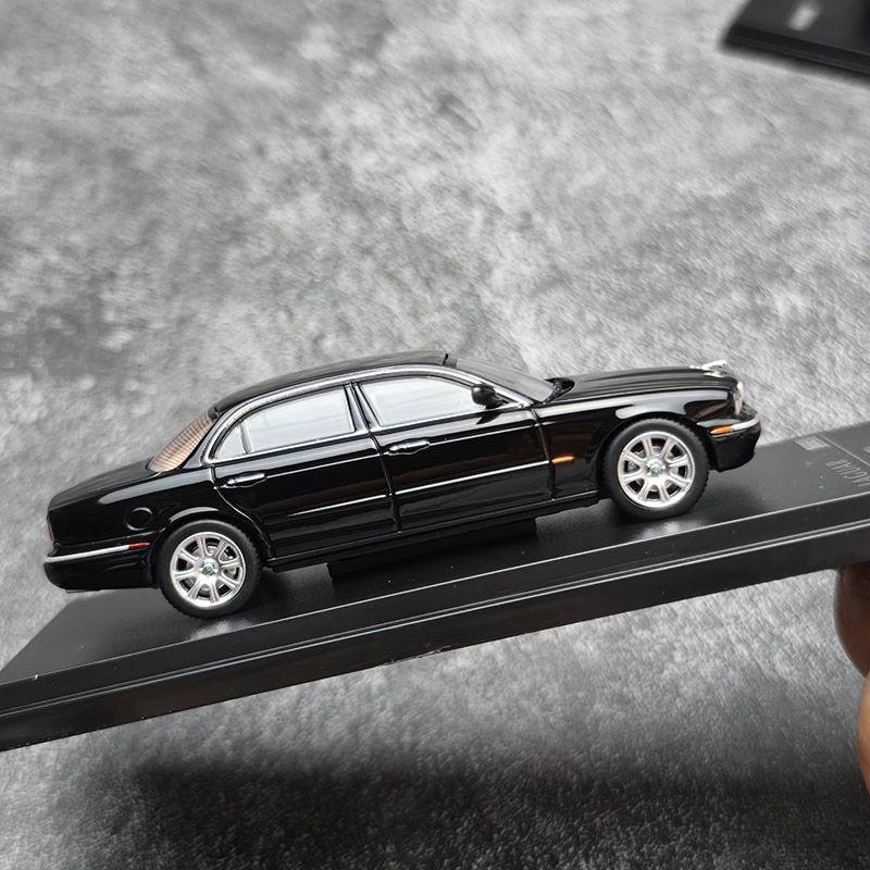 AR BOX Döküm 1:64 Ölçekli XJ6  - Die Cast Car 1 64 incelemesi ve fiyatı
